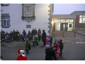 Sankt Martin Laternenumzug durch die Stadt (Foto: Karl-Franz Thiede)